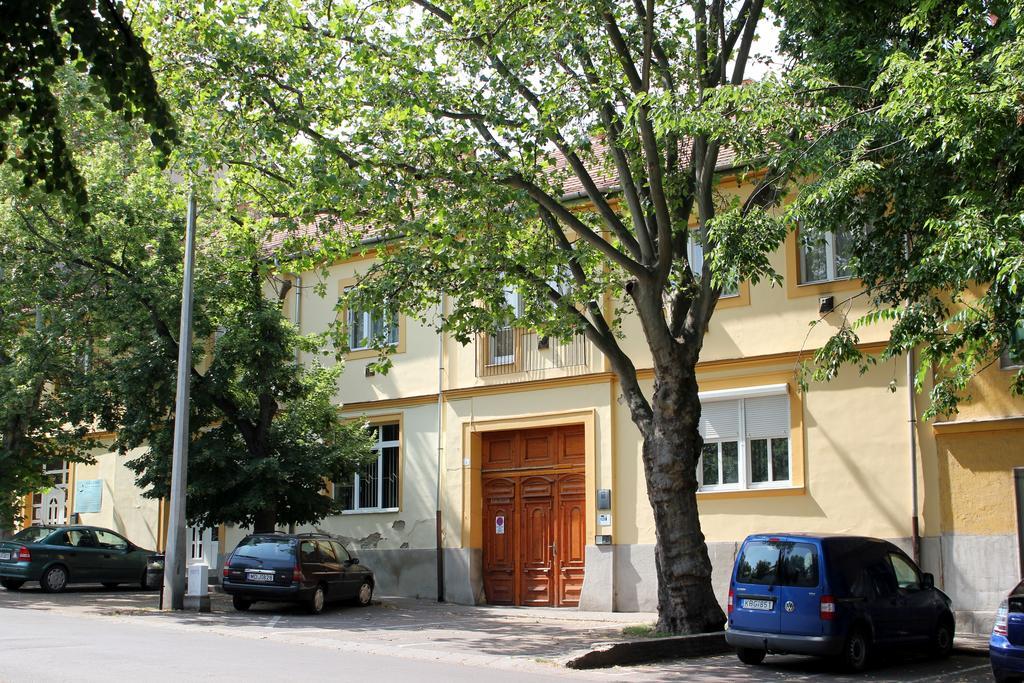 Veva Apartman - Eger Magánszálláshely Exterior foto