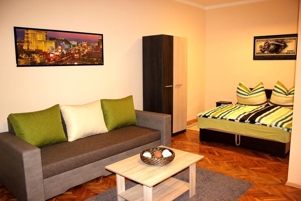 Veva Apartman - Eger Magánszálláshely Exterior foto